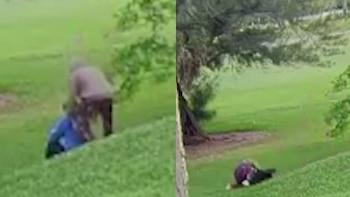 Una imagen dividida muestra a dos personas en una ladera de césped. A la izquierda, una persona de pie sobre otra en el suelo; a la derecha, una persona tendida