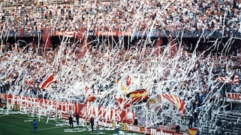 El Frente Atlético pide a la afición que lleve su rollo de papel
