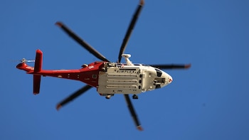 El menos tres muertos y un hospitalizado tras estrellarse un helicóptero de informativos en Los Ángeles, EEUU