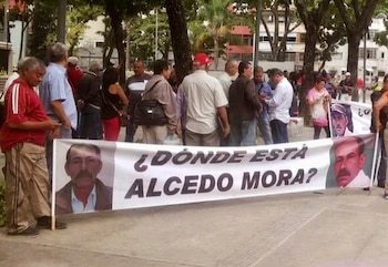 Alcedo Mora era un dirigente social que cuando desaparece estaba denunciando el contrabando del combustible y los grupos irregulares