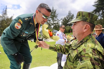 Leonardo Torres, capitán del Ejército