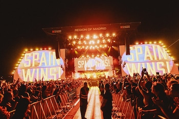 Kings of Leon celebró la victoria de España durante su actuación en el Mad Cool 2026