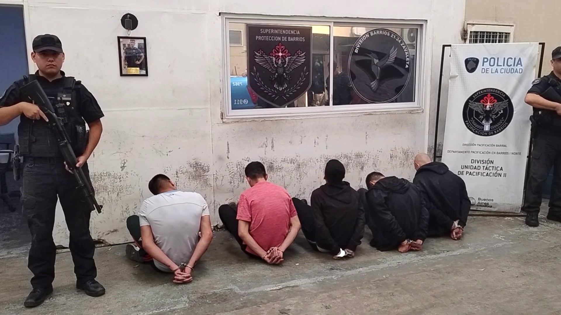 Los hampones tras su arresto