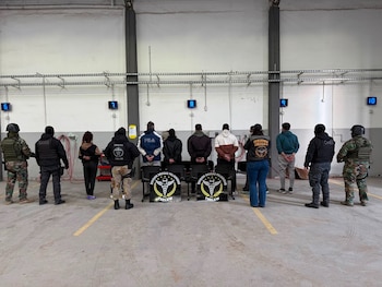 La investigación por narcotráfico terminó con 17 detenidos en Chubut, entre ellos nueve mujeres y ocho hombres vinculados a la organización criminal.