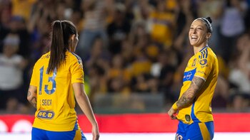 Tigres, con Jenni Hermoso en