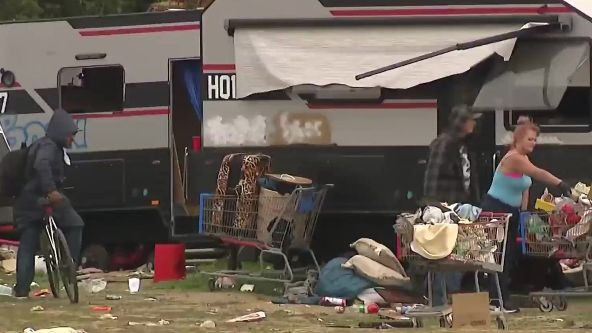 California redujo su población sin hogar un 2,8% y Estados Unidos un 3,3%, según los datos oficiales publicados (Captura de video)