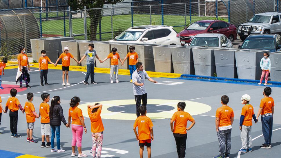 Niñas y niños podrán aprovechar su tiempo libre en vacaciones con actividades gratuitas en PILARES, FAROS y centros culturales de la CDMX, impulsadas por el gobierno capitalino para fomentar la creatividad, el aprendizaje y la convivencia