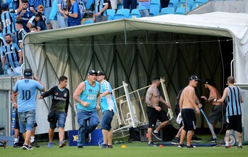 Gremio marcha en el puesto