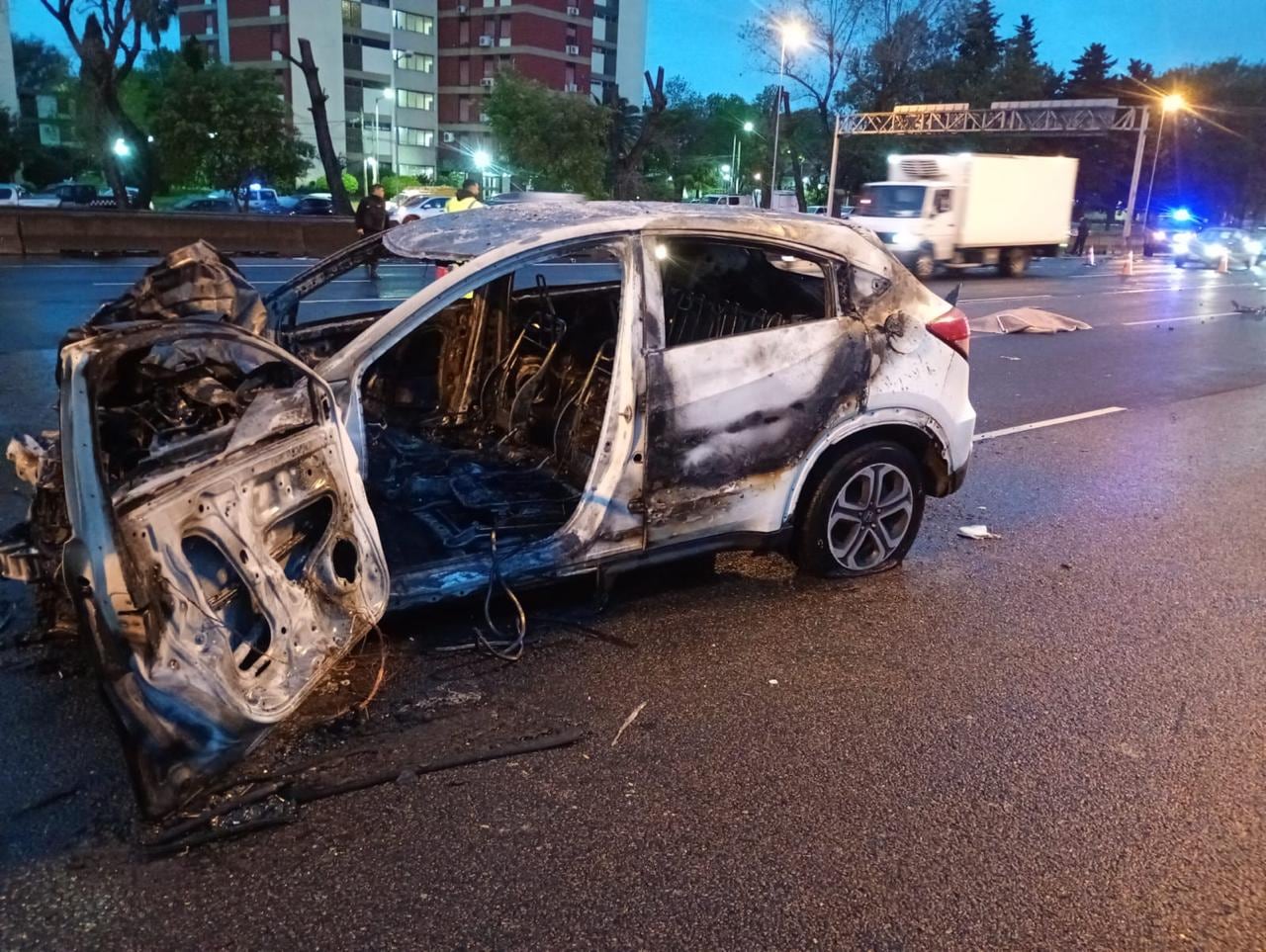 Choque e incendio en Panamericana: un muerto a la altura de Vicente López