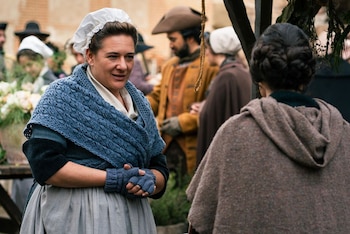 'Valle Salvaje': Luisa conoce a Aurora. (RTVE)