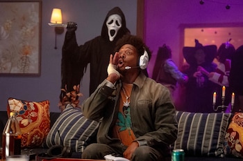 Con un presupuesto de 30 millones de dólares, Scary Movie reforzó la rentabilidad de la comedia de terror más de dos décadas después de su debut en 2000. (Quantrell Colbert/Paramount Pictures vía AP)