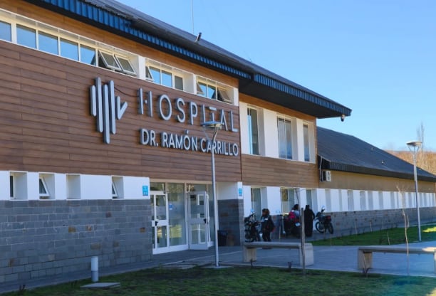 El reconocido chef Christian Petersen se encuentra internado en terapia intensiva en el Hospital Dr. Ramón Carrillo de San Martín de los Andes