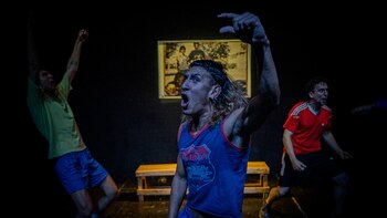 El escenario minimalista de "Ojos