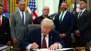 Donald Trump da luz verde a terapias con psicodélicos para tratar enfermedades psiquiátricas en exmilitares