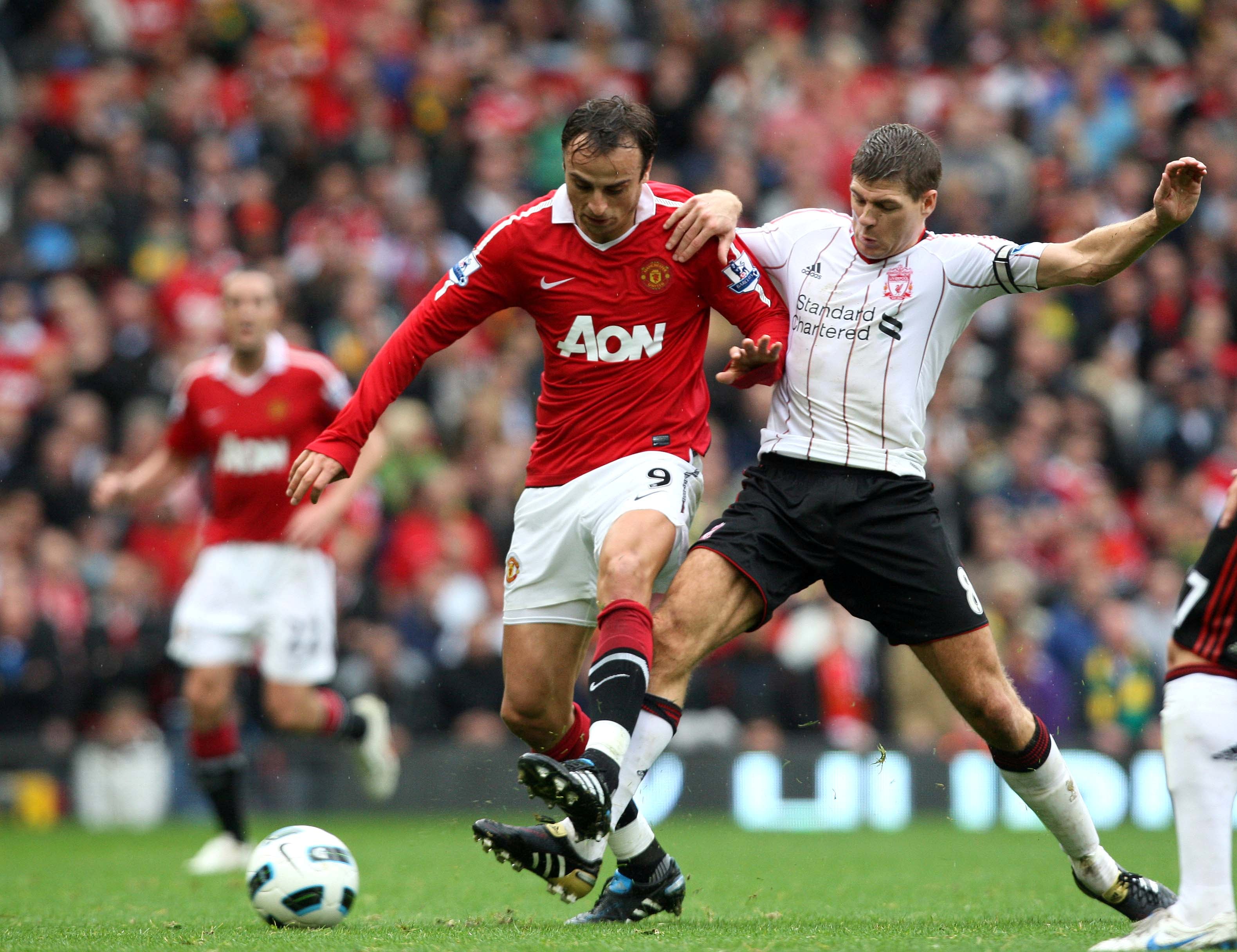 La conexión emocional entre club, ciudad y afición es irremplazable, según Gerrard, quien valoró los títulos conquistados en Anfield por encima de logros externos (REUTERS/Action Images/Lee Smith)