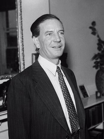 En 1945 Philby delató al