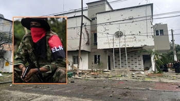 El ELN se atribuyó el atentado con carro bomba contra la estación de Policía de Los Patios, en Norte de Santander - crédito Composición Fotográfica: X y AFP