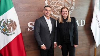 Maru Campos publica foto con Harfuch tras polémica por la CIA en Chihuahua: señala defensa de la soberanía