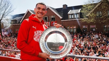 Así celebró Matěj Kovář, arquero estrella de República Checa, el campeonato del PSV en la Eredivisie