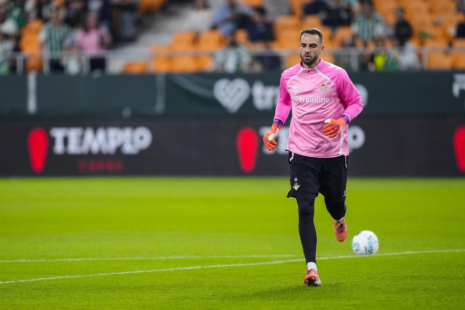 Pau López sufre una rotura del tendón del músculo plantar delgado de la pierna derecha