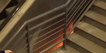 Incendio en una escalera en Constitución
