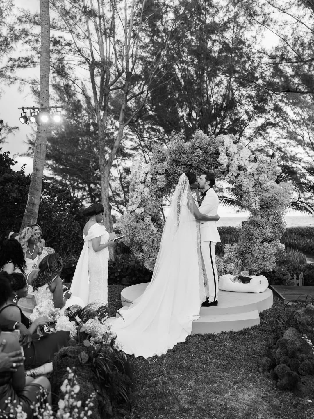 Una de las imágenes del casamiento (Crédito: @venuswilliams/Instagram)