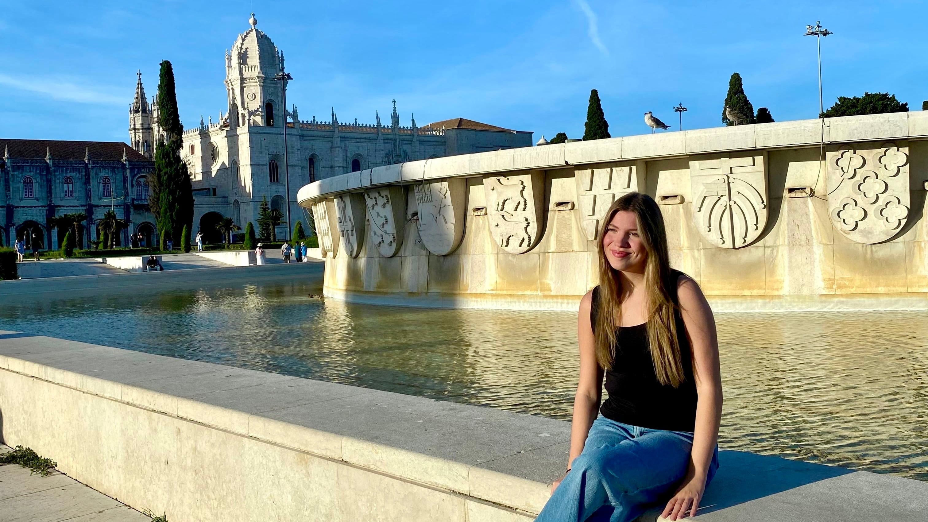 La infanta Sofía posa en el centro privado Forward College, adscrito a la Universidad de Londres, a 15 de septiembre de 2025, en Lisboa (Portugal). (Casa de S.M. el Rey).