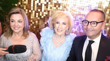 Mirtha Legrand junto a Claudia