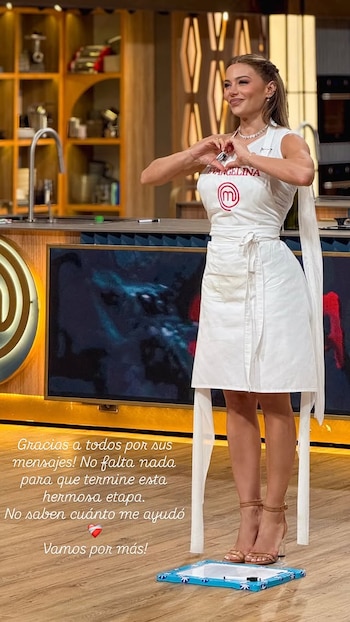 Evangelina Anderson, con delantal de