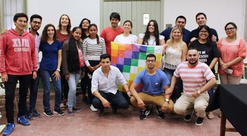 Estudiantes de la comunidad indígena