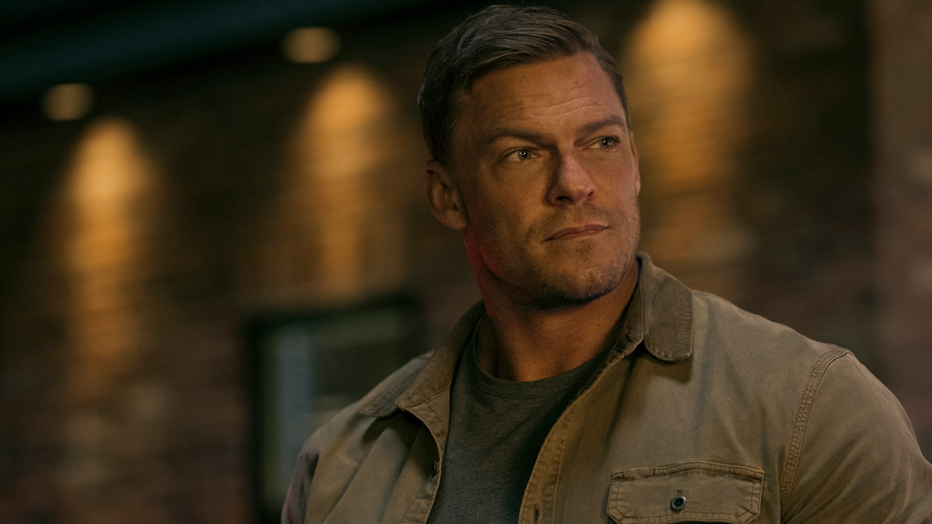 Alan Ritchson interpreta al exmilitar Jack Reacher desde el debut de la adaptación audiovisual en 2022