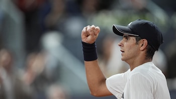 Rafa Jódar salva dos bolas de partido y remonta a Shapovalov en su debut en Cincinnati