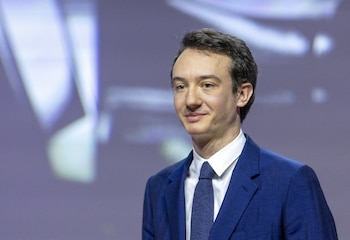 Frédéric Arnault pertenece a la nueva generación que ocupa cargos ejecutivos dentro del conglomerado fundado por su padre, Bernard Arnault (REUTERS/Denis Balibouse/File Photo)