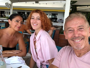 Edward Nutkiewicz con su esposa,