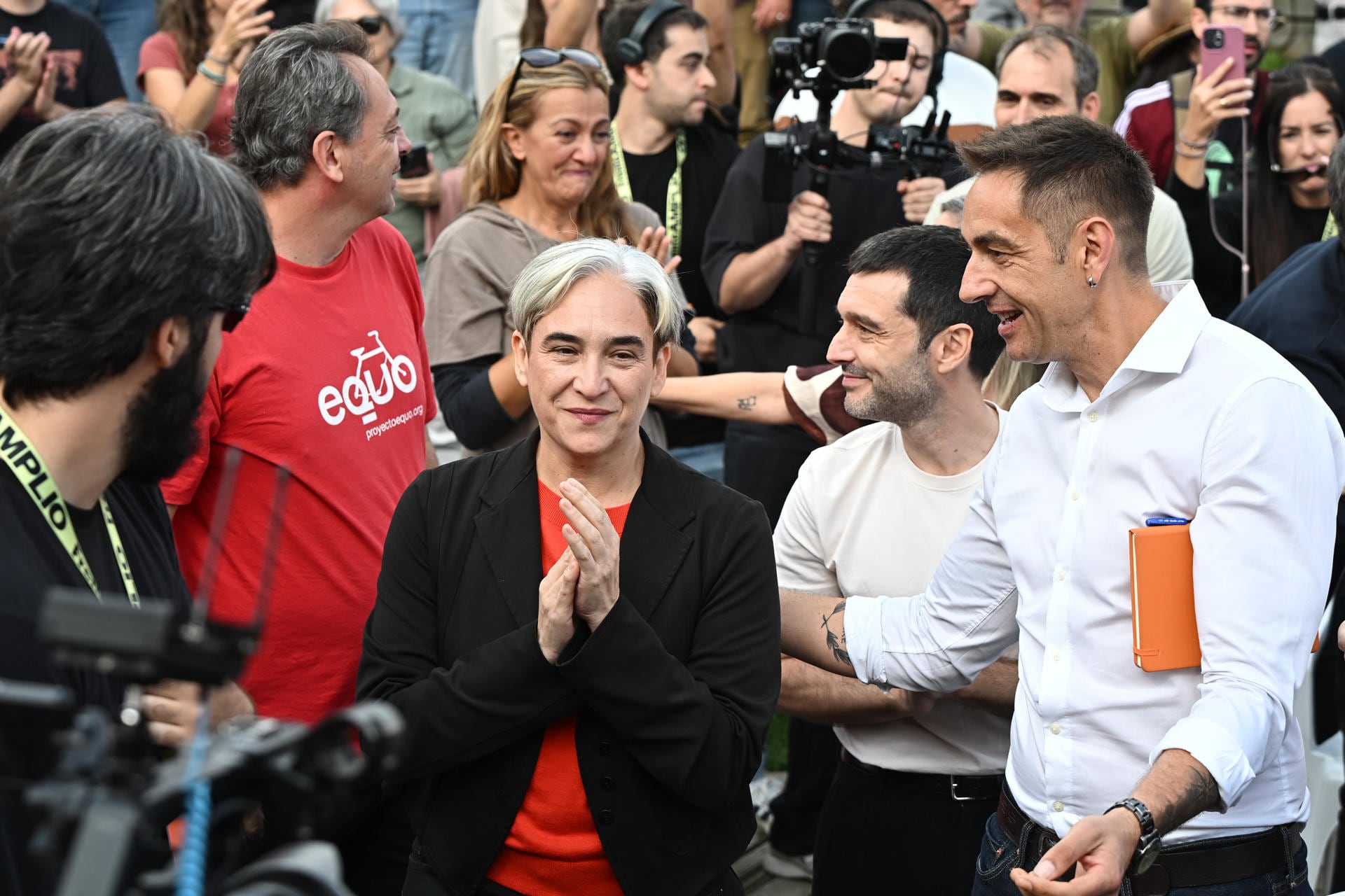 Ada Colau, candidata de Frente Amplio a las elecciones generales, y Emilio Delgado, candidato por Madrid. (EFE/ Fernando Villar)