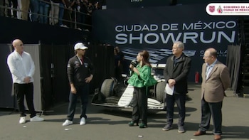 Clara Brugada fue abucheada en el showrun de Checo Pérez en Paseo de la Reforma de la CDMX