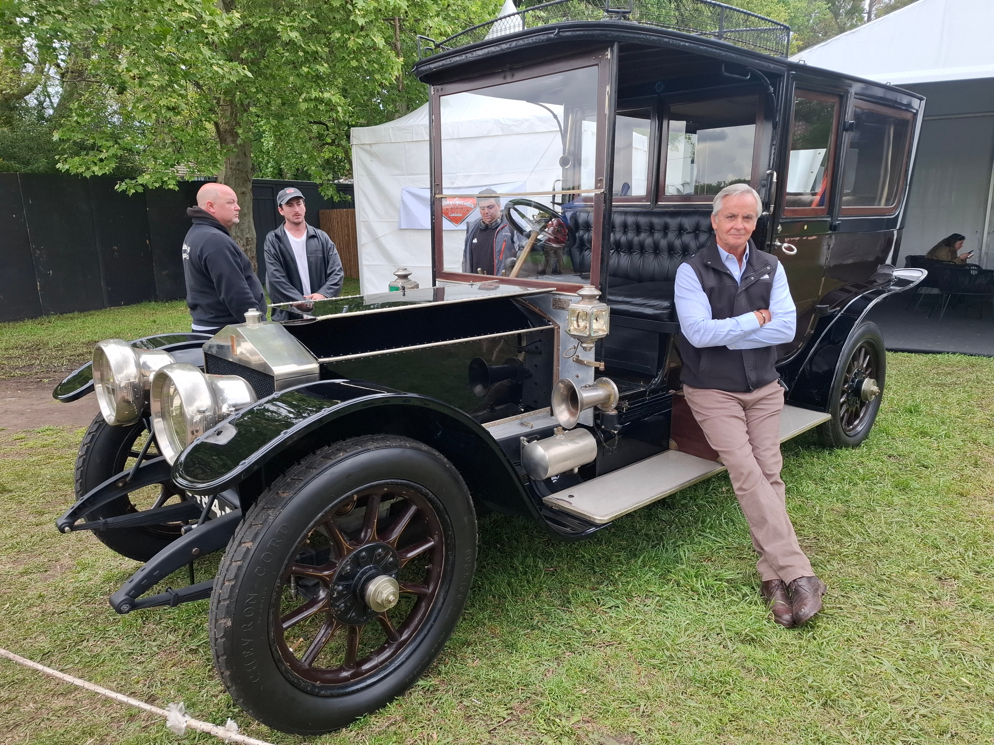 Federico Pereyra Iraola con el Rolls Royce Silver Ghost by Rotschild & Fils 1910 que se salvó del Titanic