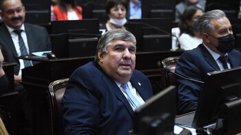 José Mayans, senador del Frente