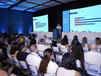 Ximena Duque, presidente ejecutiva de Fedesoft, sostiene que la tecnología debe convertirse en un eje estratégico para el desarrollo y la competitividad del país. - crédito Fedesoft