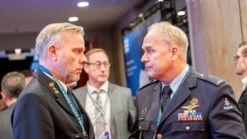 El jefe del Ejército de Países Bajos pide estar preparados "para un conflicto a gran escala"