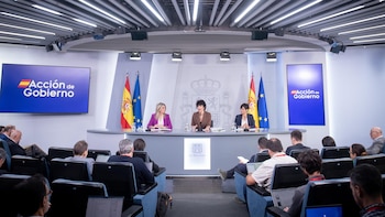 El Gobierno reprocha a Feijóo que "fomente el odio" por culpar a Sánchez de "incendiar las calles"