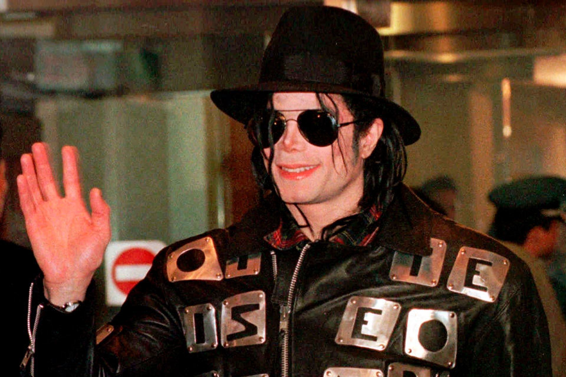 Estética atemporal: cómo el Fedora de Jackson fusionó pasado y futuro del pop (AP)