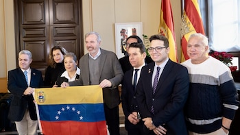 Azcón apuesta por la convocatoria