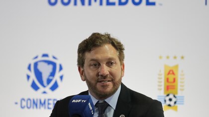 El presidente de la Conmebol volvió a reclamar por “el dinero robado al fútbol sudamericano”