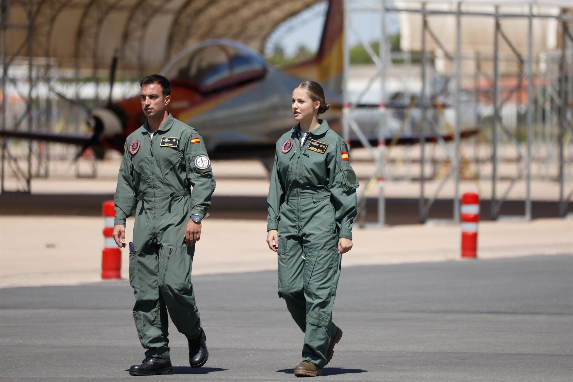 La princesa Leonor en el Pilatus PC-21.(Edu Botella / Europa Press)