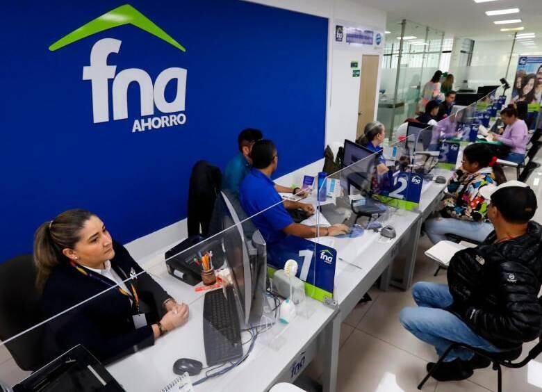 Critican decisión del Gobierno Petro de sacar medio billón de pesos del Fondo Nacional del Ahorro para gasto