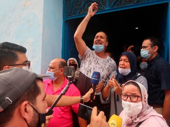 Miles de trabajadores transfronterizos de