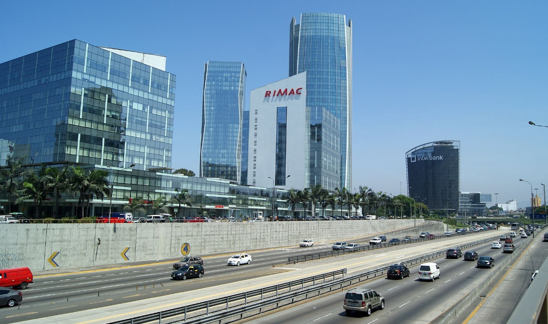 Conocida por generaciones como “El Zanjón”, la Vía Expresa nació como una ambiciosa obra de ingeniería destinada a transformar el tránsito y conectar mejor la capital peruana. (Héctor Becerra)