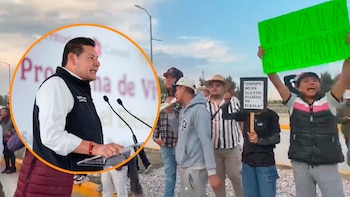 Manifestantes en San José Chiapa piden la renuncia del gobernador de Puebla durante visita de Sheinbaum