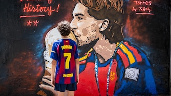 Vandalizan el mural de TVBoy de Barcelona dedicado a Ferran Torres